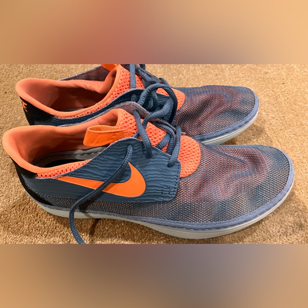 Nike Solarsoft moccasin tennis shoes